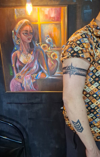 Tattoo studio in Lahore offering temporary tattoo design consultations